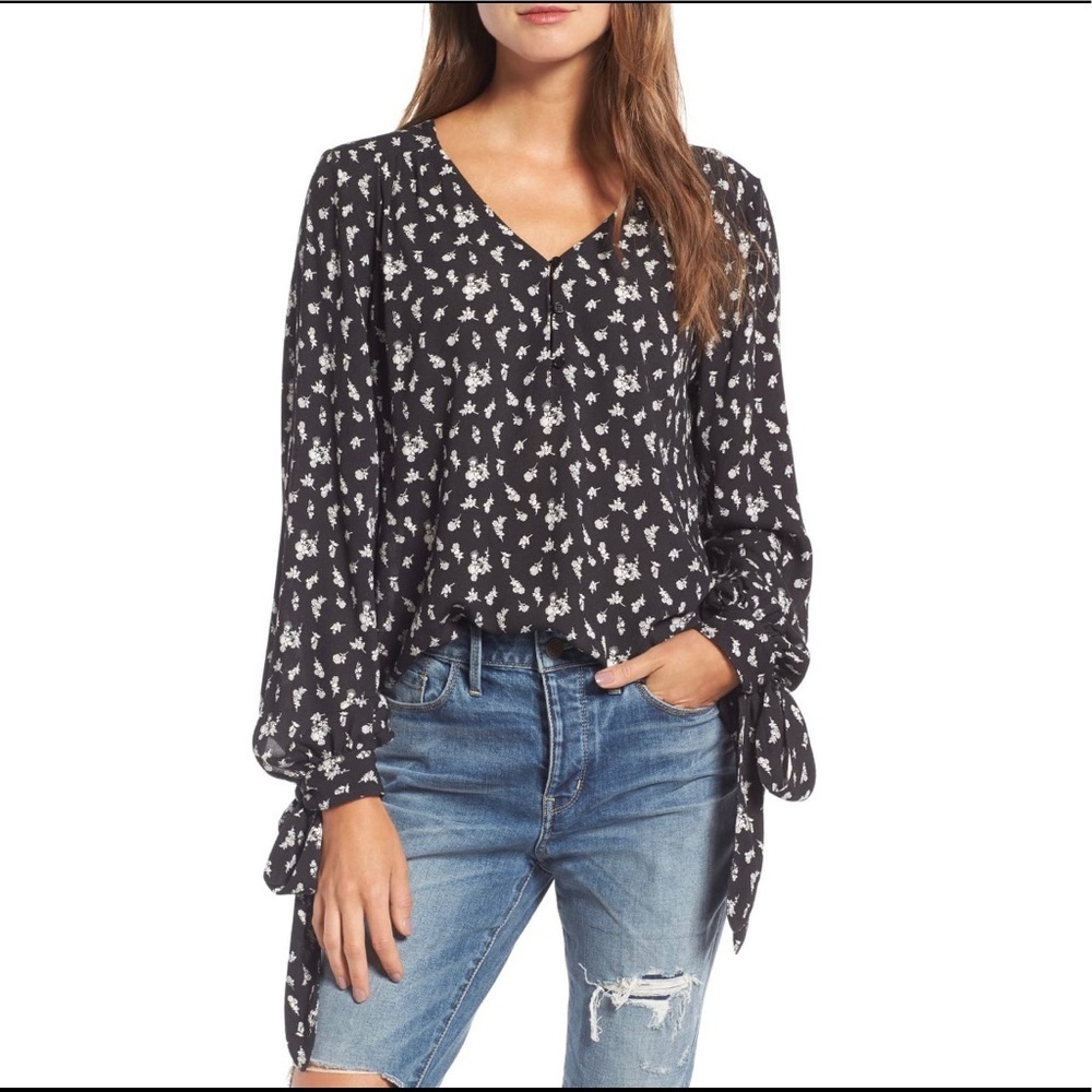 Hinge | Floral Black and White Tie Sleeve Blouse